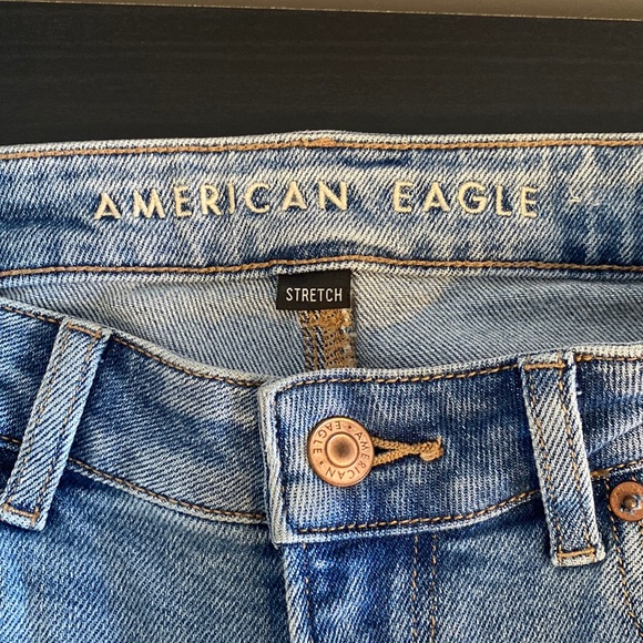 American Eagle Stretch Mom Jeans - Picture 4 of 5